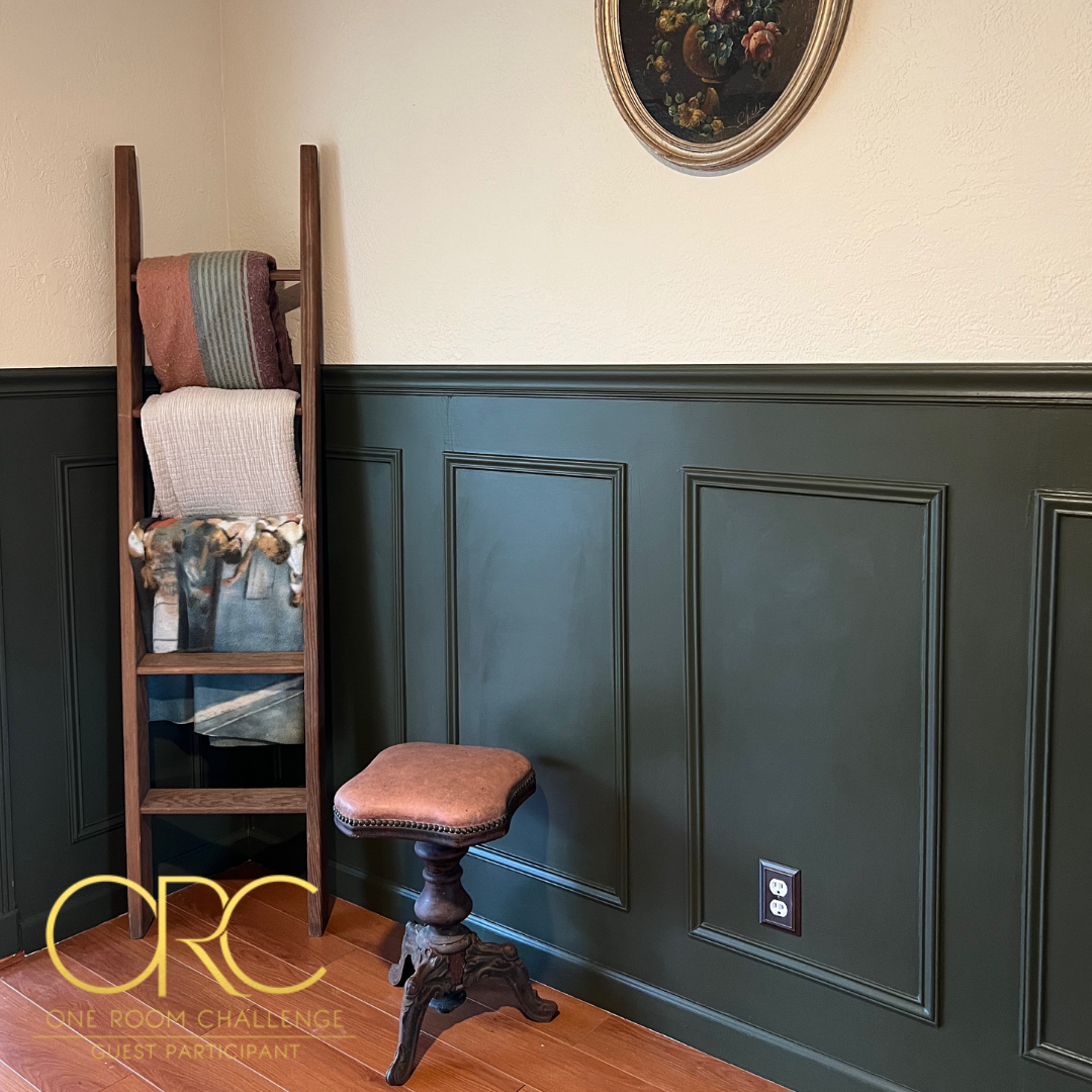 Dark green picture frame moulding.